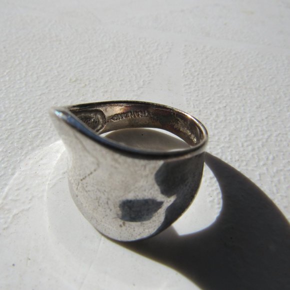 Sterling Silver Modernist Band Ring 7.25 - Picture 3 of 6